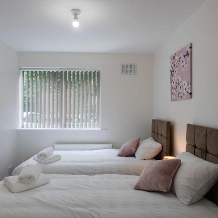 Gorgeous ground floor apartment + free parking Manchester Buitenkant foto