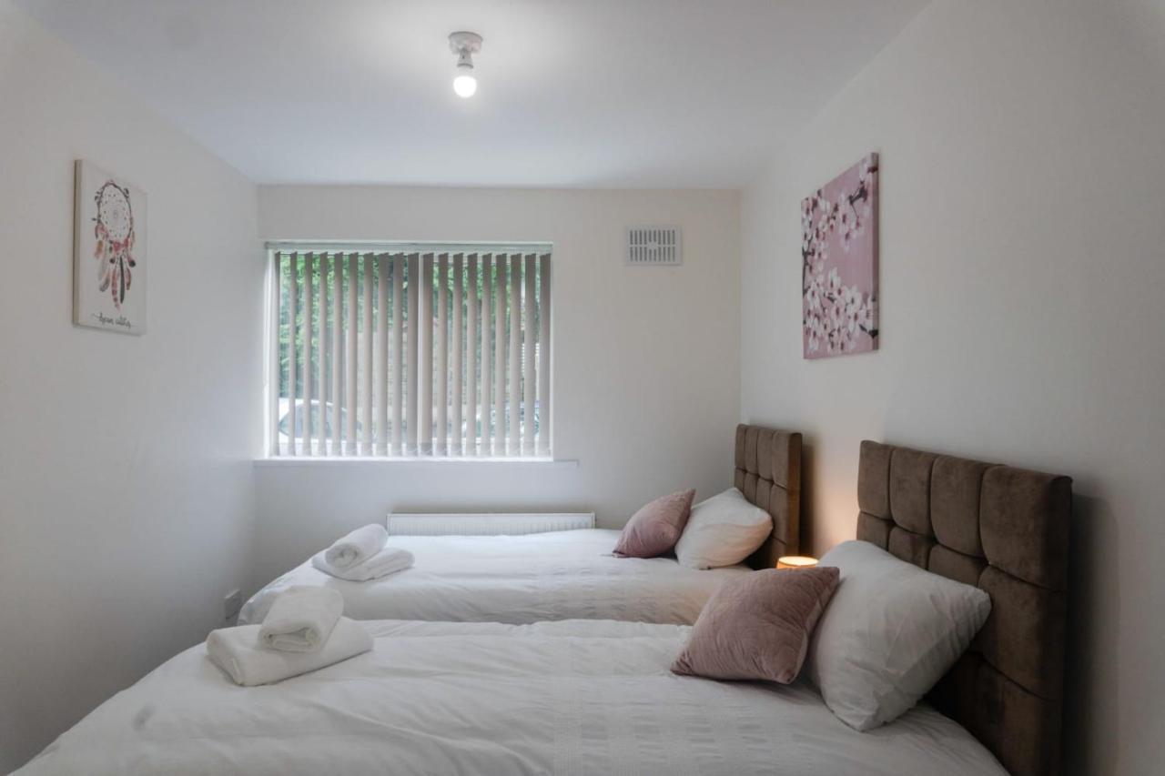 Gorgeous ground floor apartment + free parking Manchester Buitenkant foto