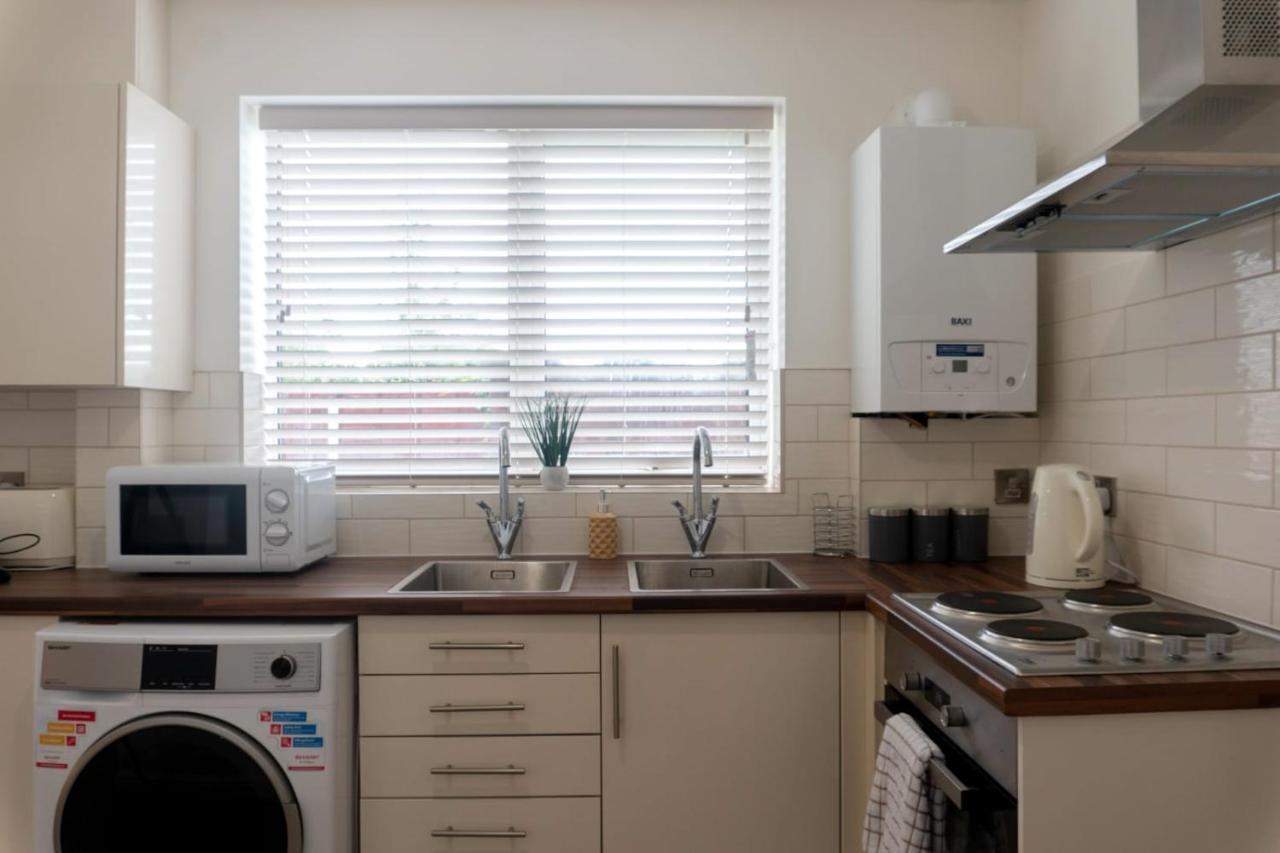 Gorgeous ground floor apartment + free parking Manchester Buitenkant foto