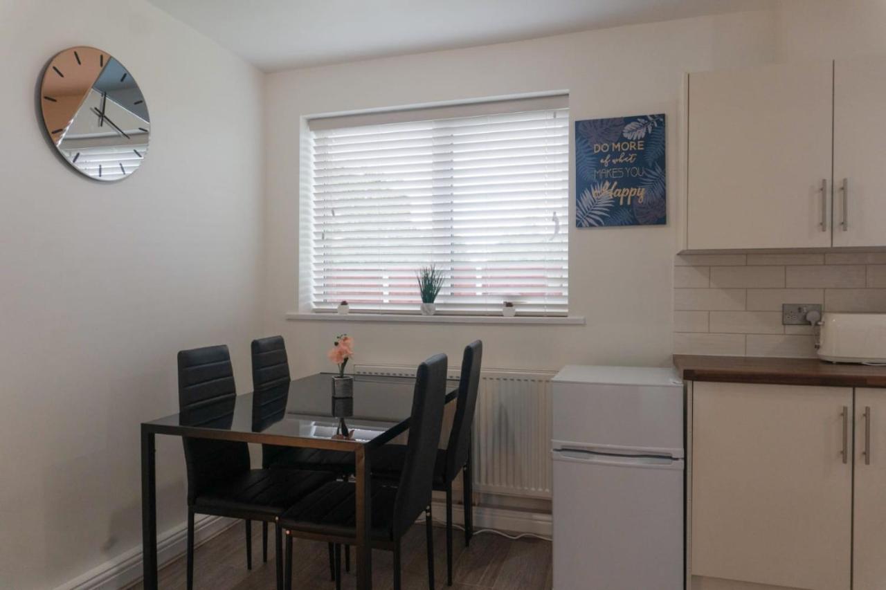 Gorgeous ground floor apartment + free parking Manchester Buitenkant foto